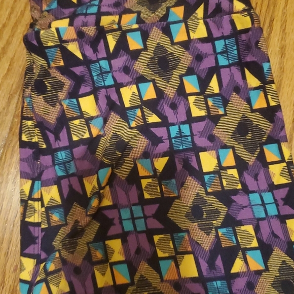 Lularoe LEGGINGS - Picture 2 of 3